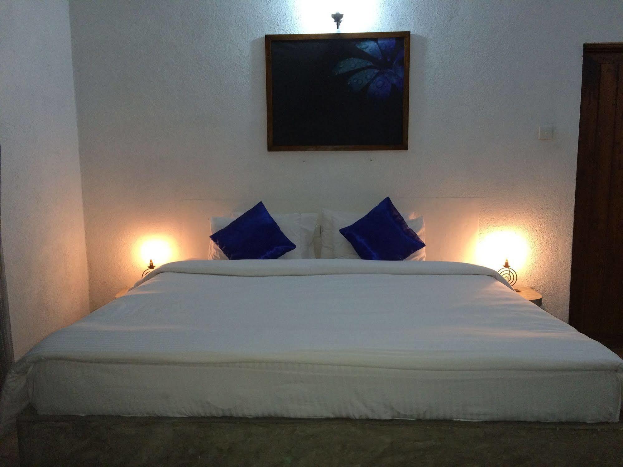 Club Lespri Hotel Palle Deltota Buitenkant foto